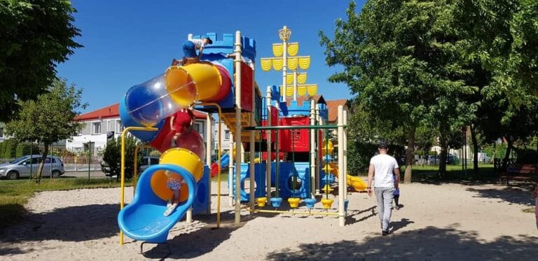 Plac zabaw dla dzieci